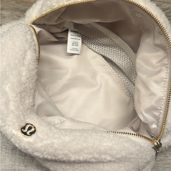 north face backpack surge womens The Women's Commuter Backpack, Blk/Blk-NPF, OSFA WENGER Color:Aoraki Black and daisy Osprey Atmos AG LT